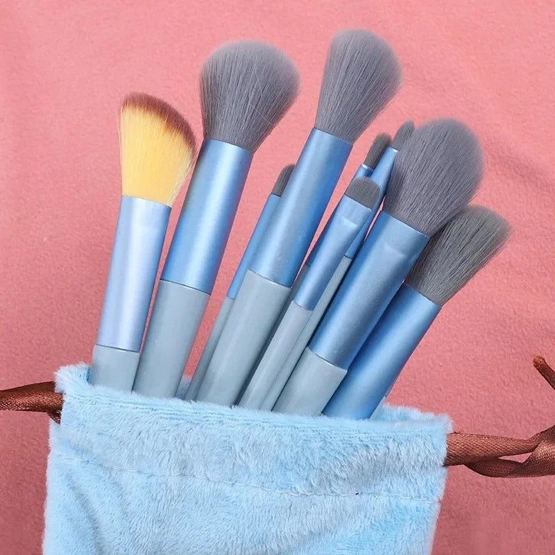 Professional Makeup Brush Set – Multiple Piece Counts & Colors